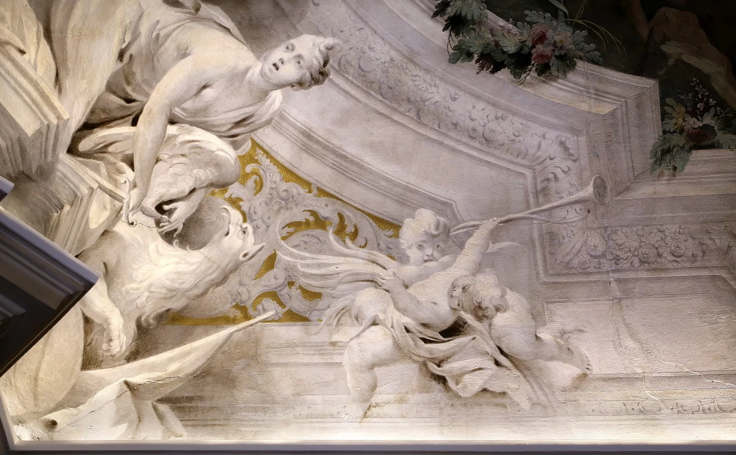 Palazzo dei Visacci - galleria con apoteosi della famiglia Guicciardini